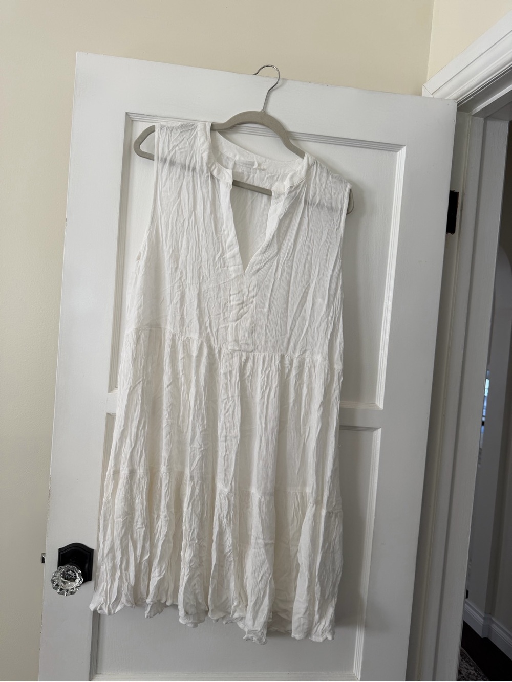 Bleu Rod Beattie White Sleeveless Dress with Subtle Texture